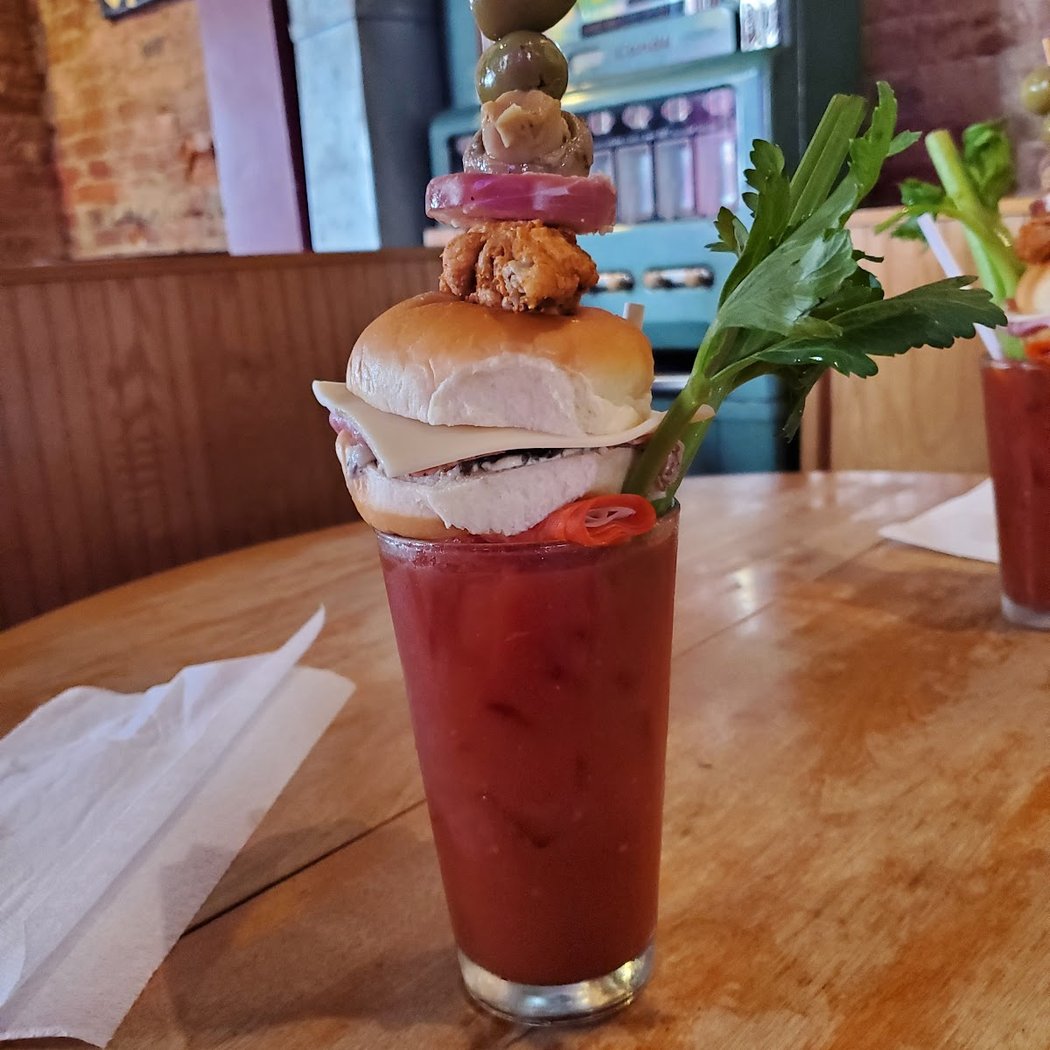 Crazy Fox Saloon 1