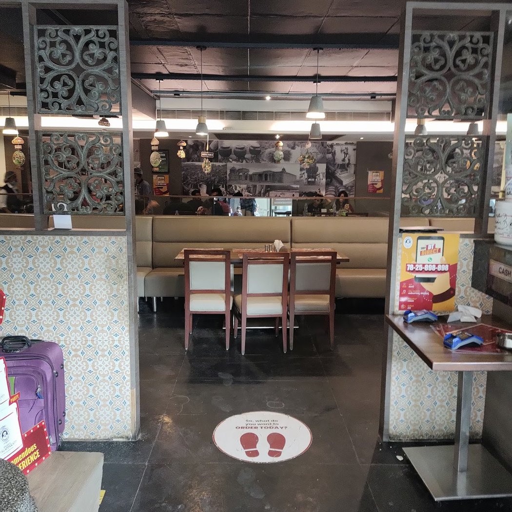 Dindigul Thalappakatti Restaurant 2