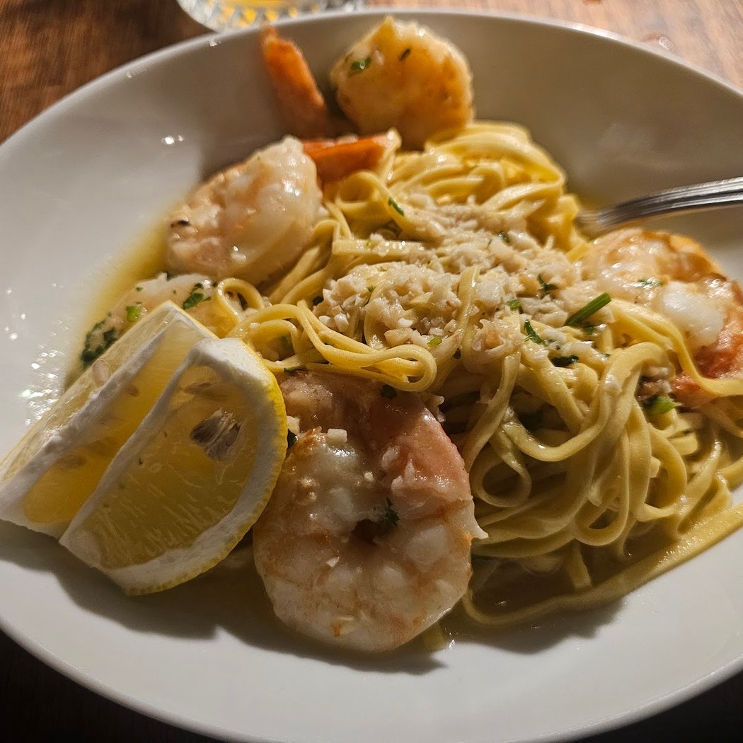Bella Luna Restaurant 5