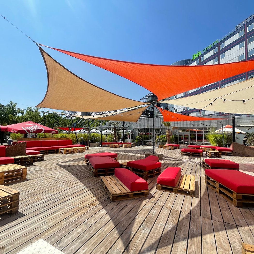 Terrasse éphémère du Papa Cabane 5