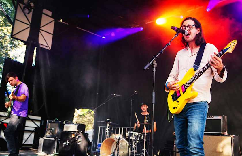 Cloud Nothings with Knifeplay 1