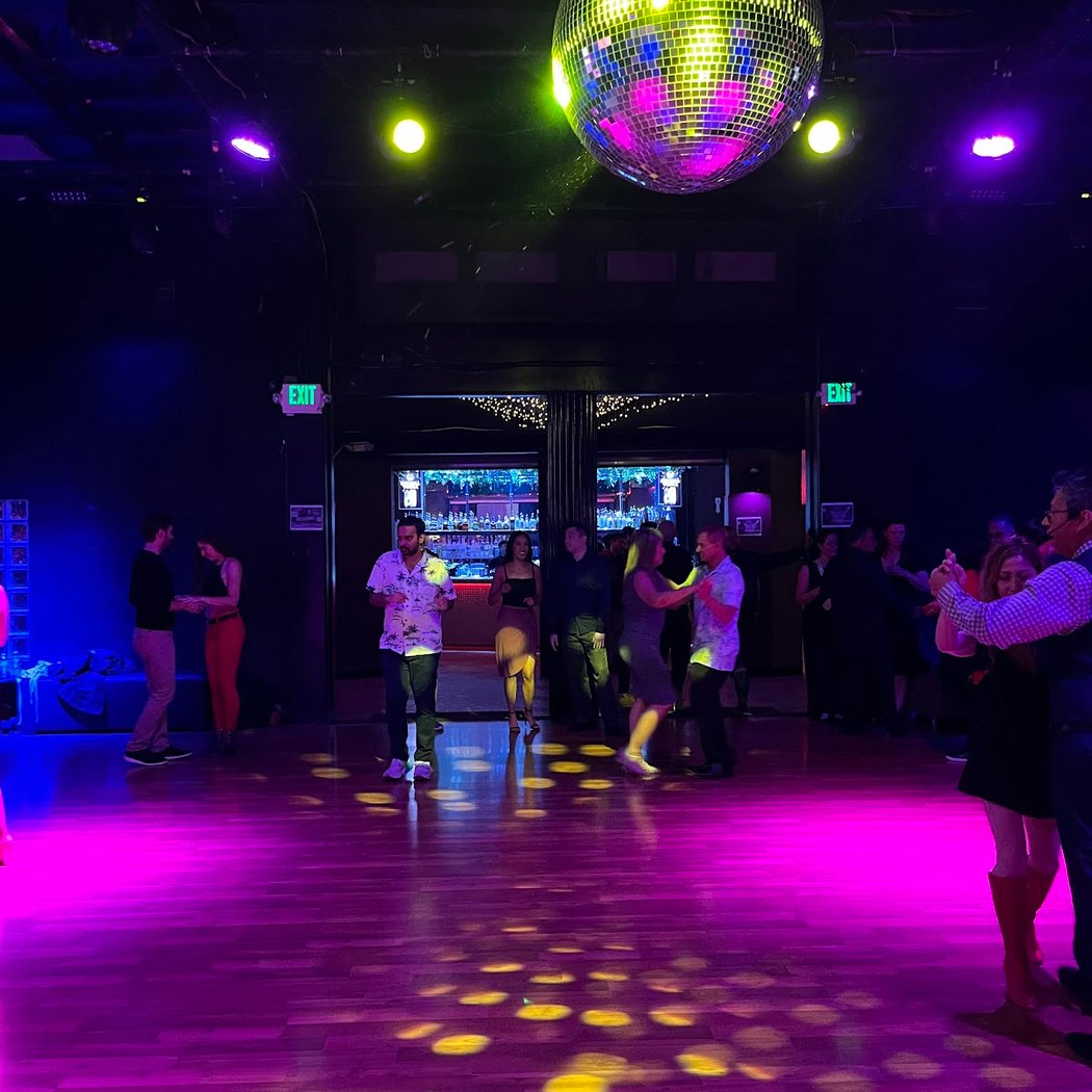 Salsa and Bachata Lessons by Ricardo Tellez