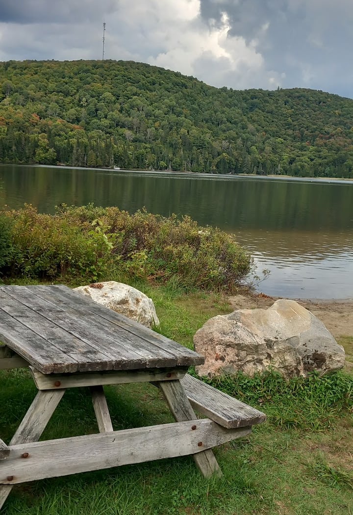 Plage municipale de Lac-Saguay 4