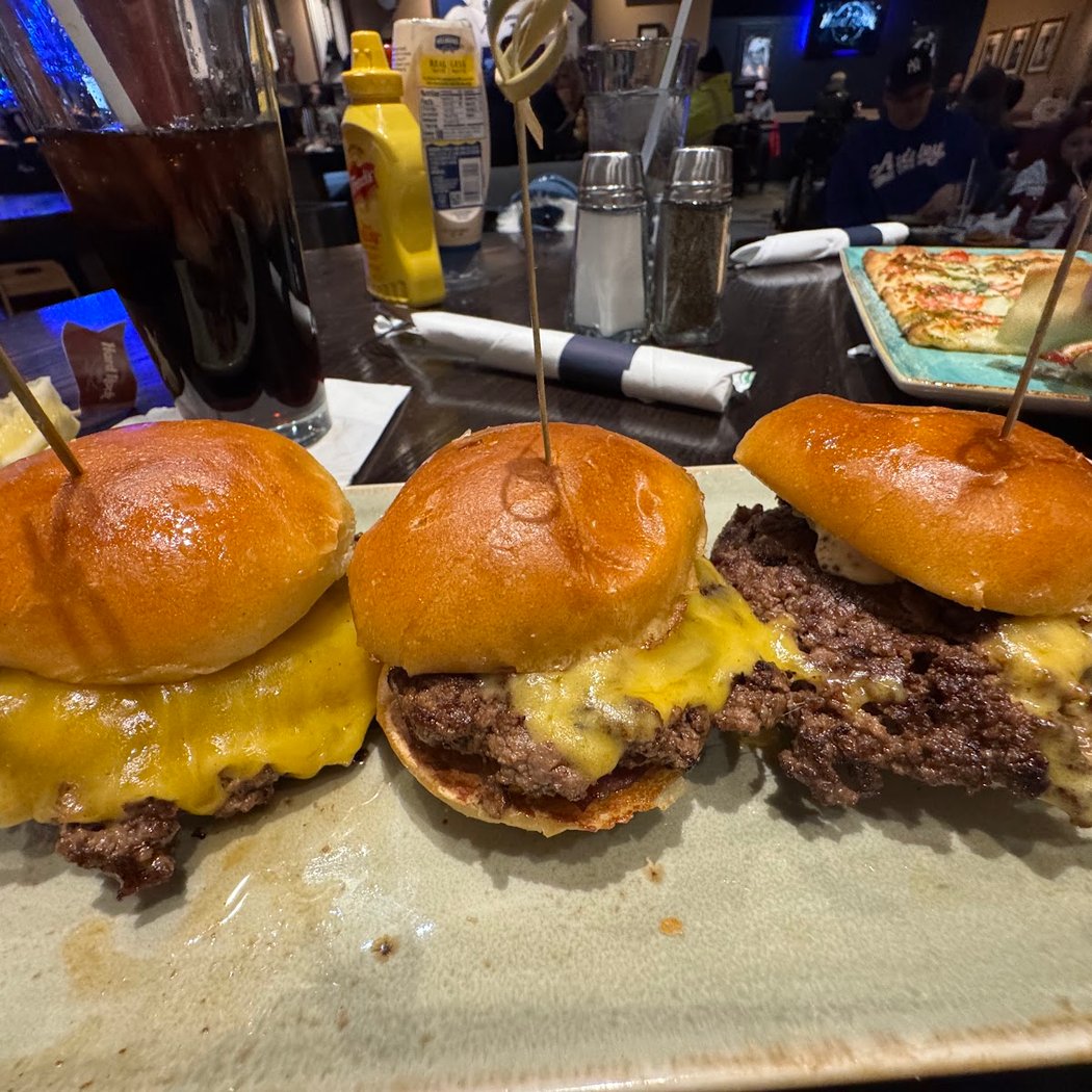 Yankee Stadium Hard Rock Cafe Dining Experience 5