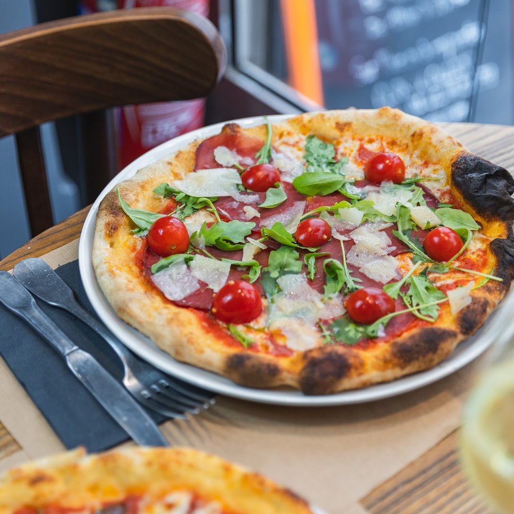 LE 38 PIZZA 3