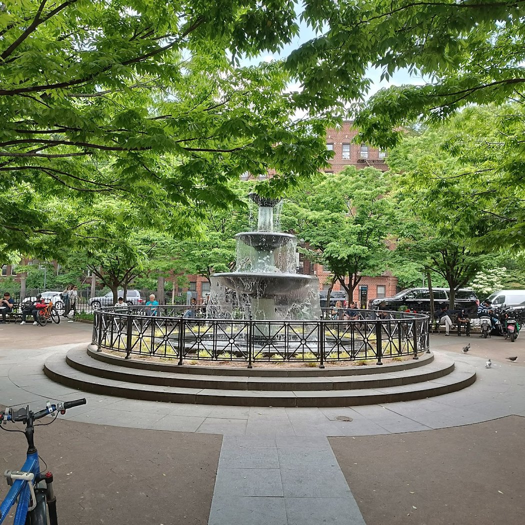 Father Demo Square 4