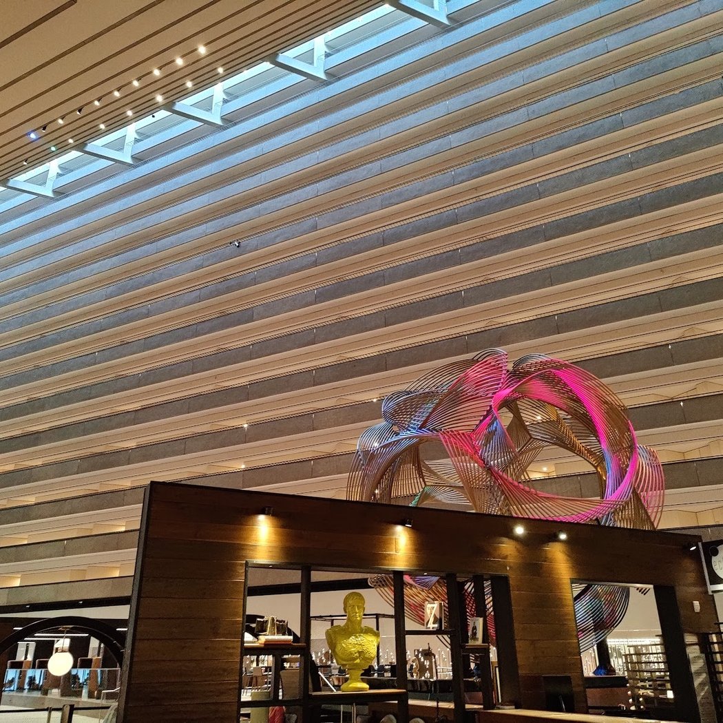 Eclipse Kitchen & Bar 2