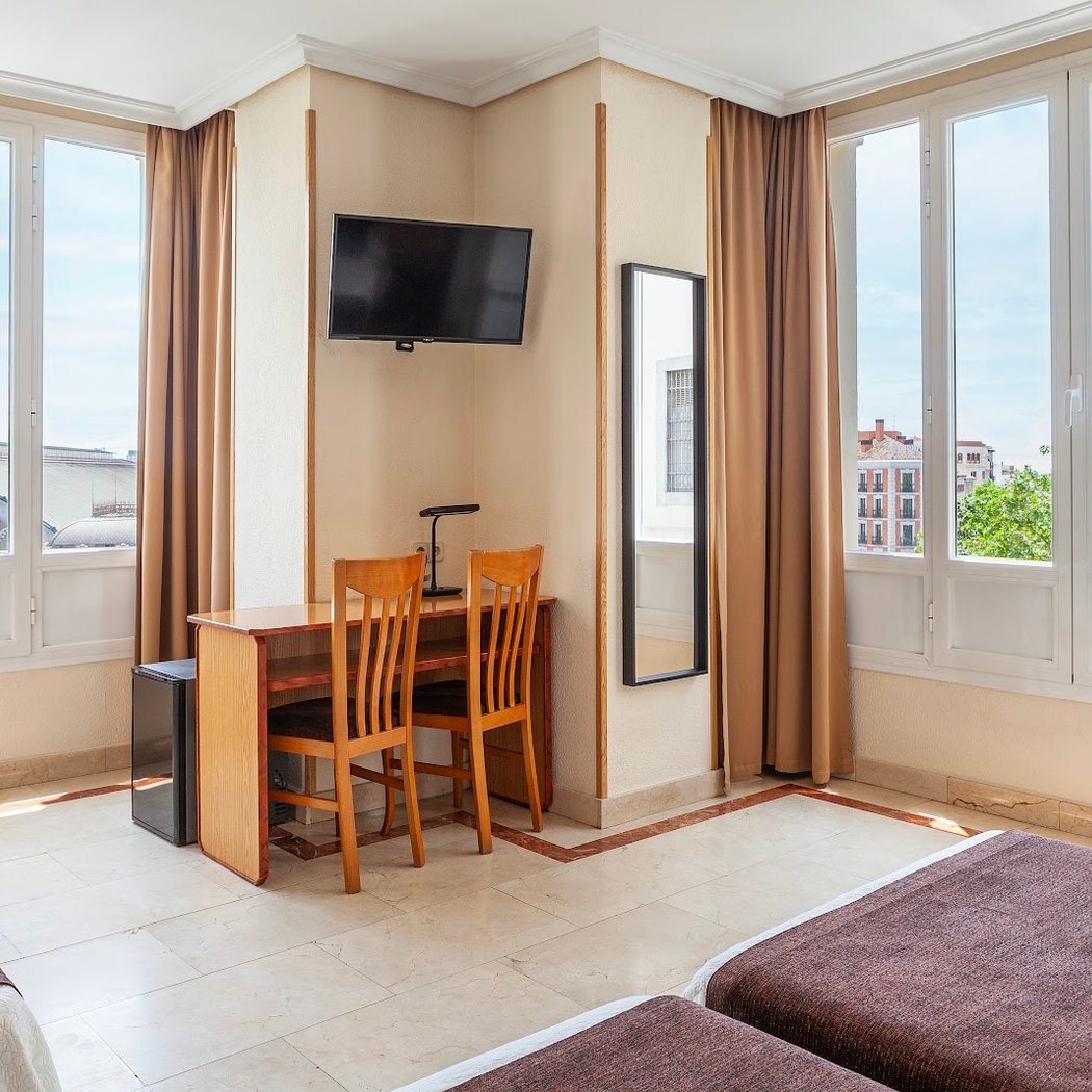 Mediodía Hotel 2