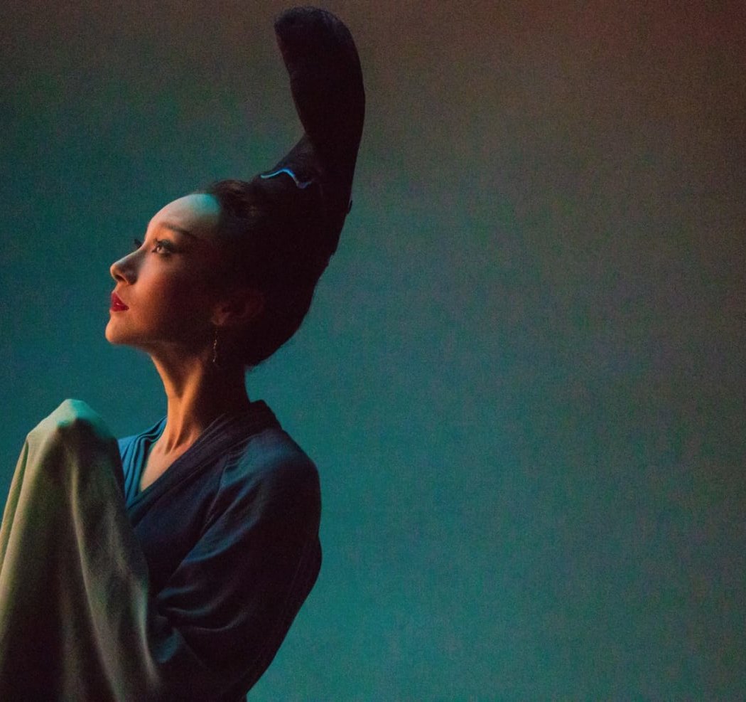 Poetic Dance: The Journey of a Legendary Landscape Painting 3