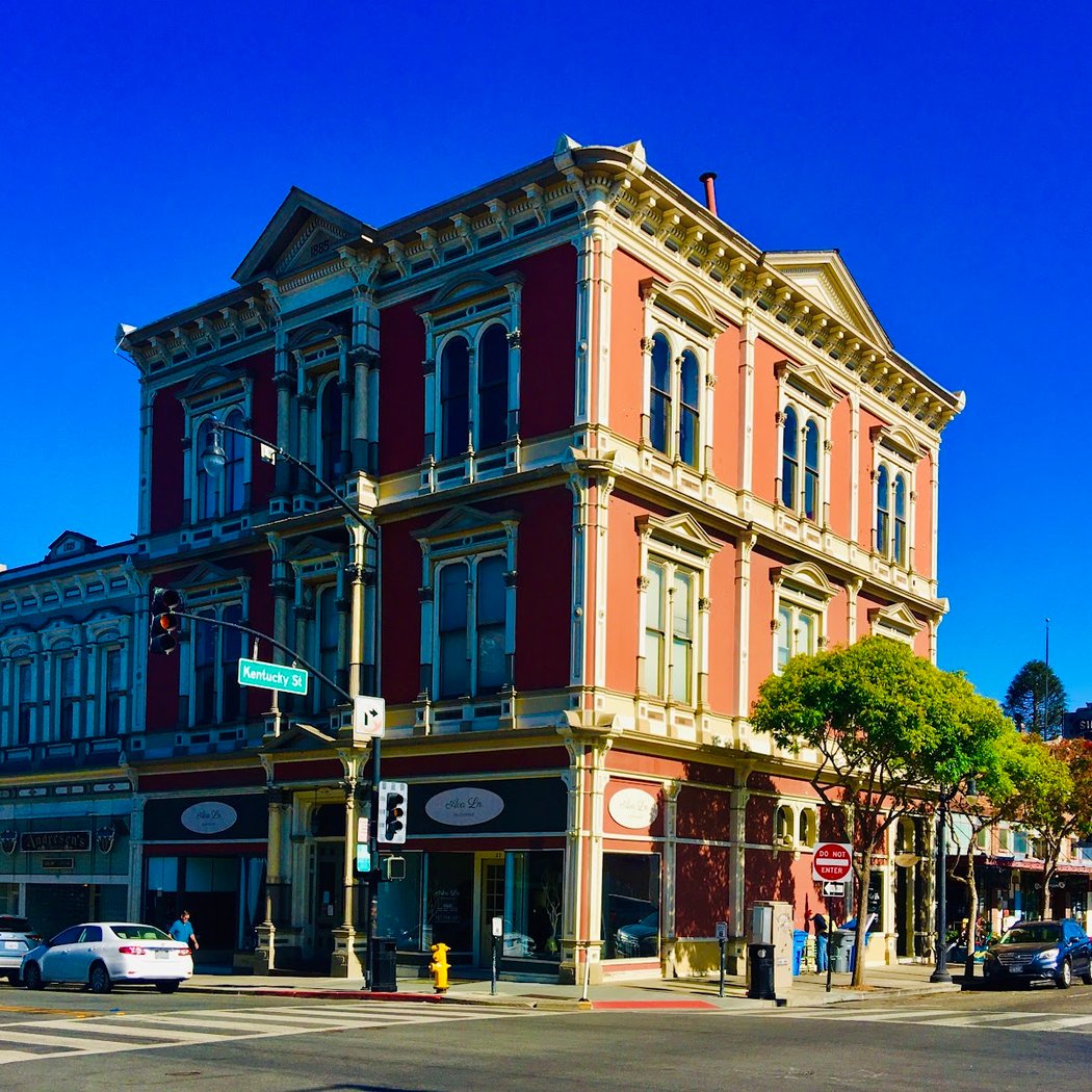 The Great Summer Sidewalk Sale 1