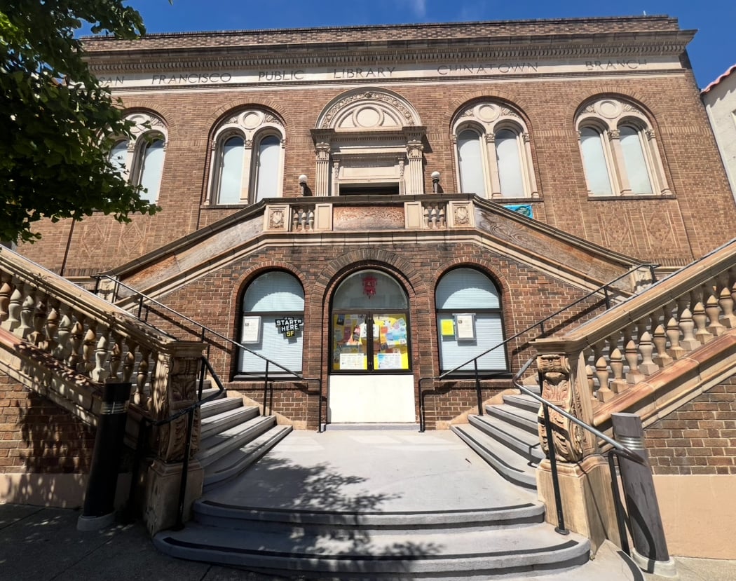 Chinatown / Him Mark Lai Branch Library 1