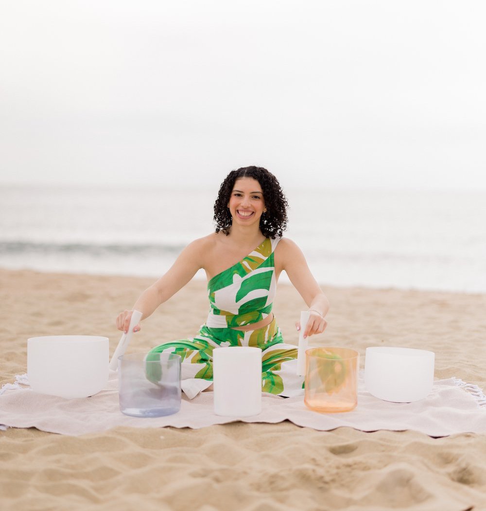 The Frequency of Love: A Crystal Sound Meditation Experience with Lindsay Monal 1