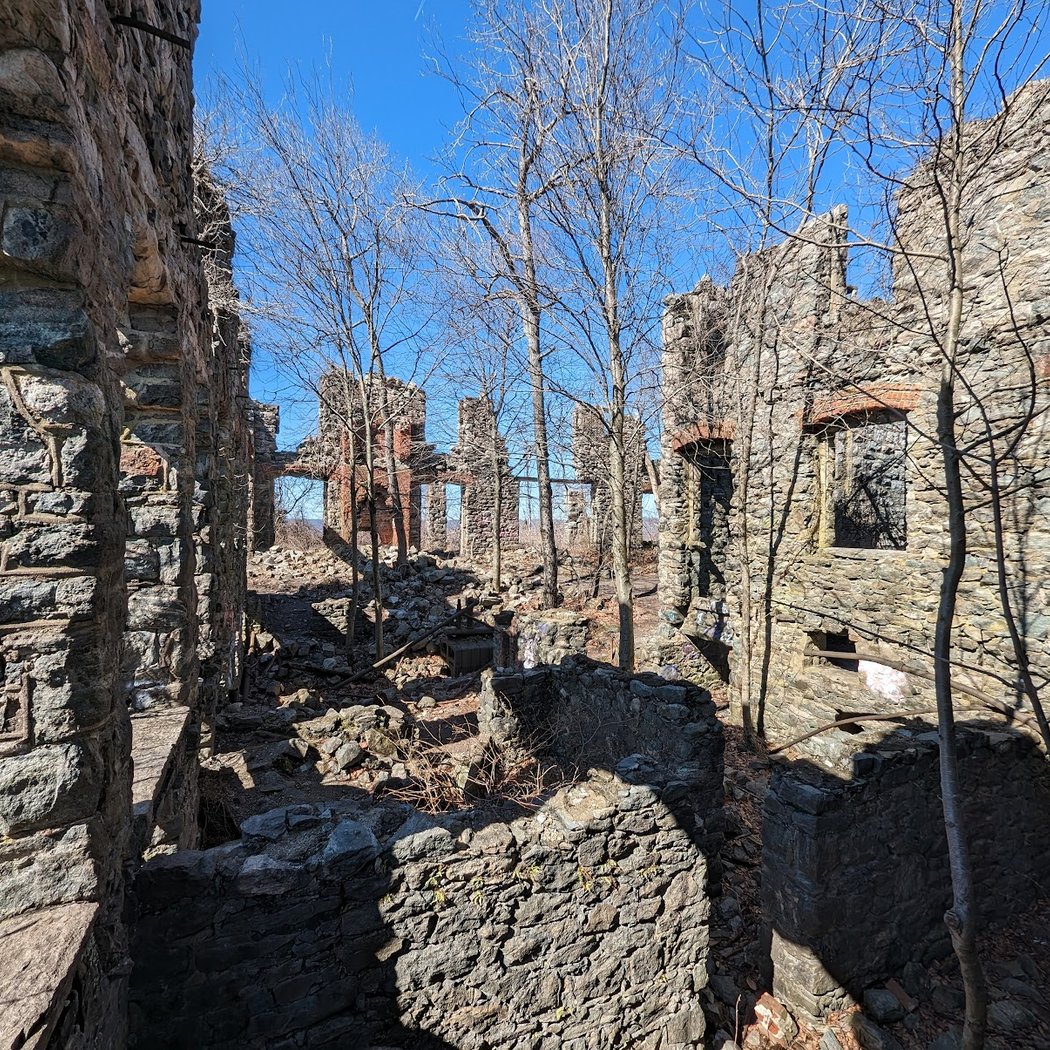 Van Slyke Castle 3