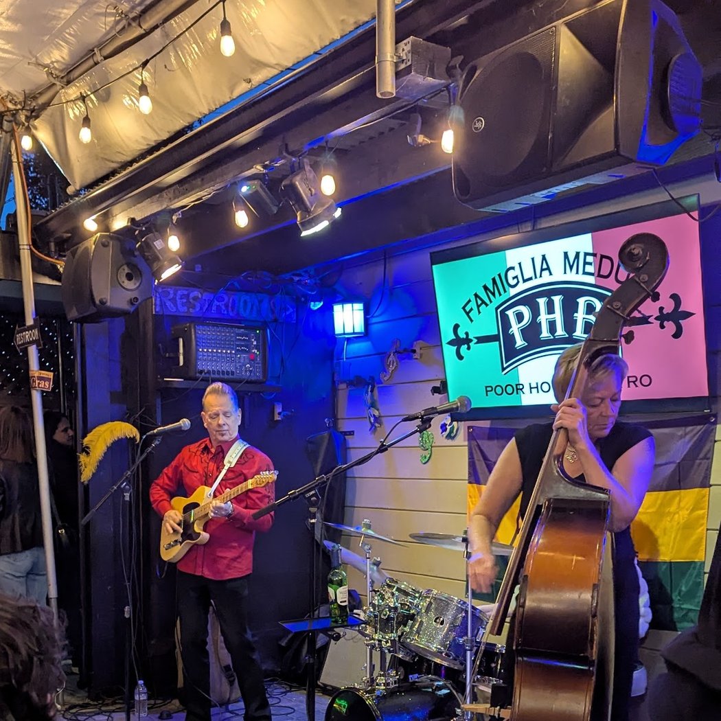Jinx Jones & the KingTones 1