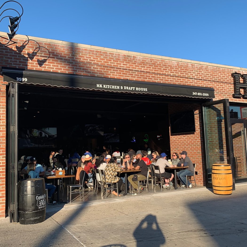 HK Kitchen & Draft House 3