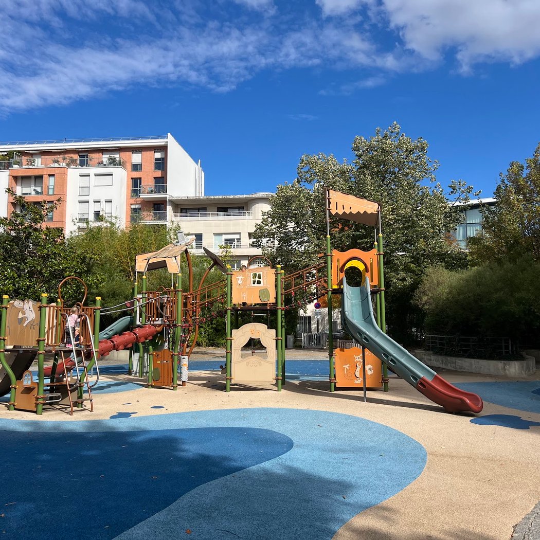 Henri Barbusse Playground 1