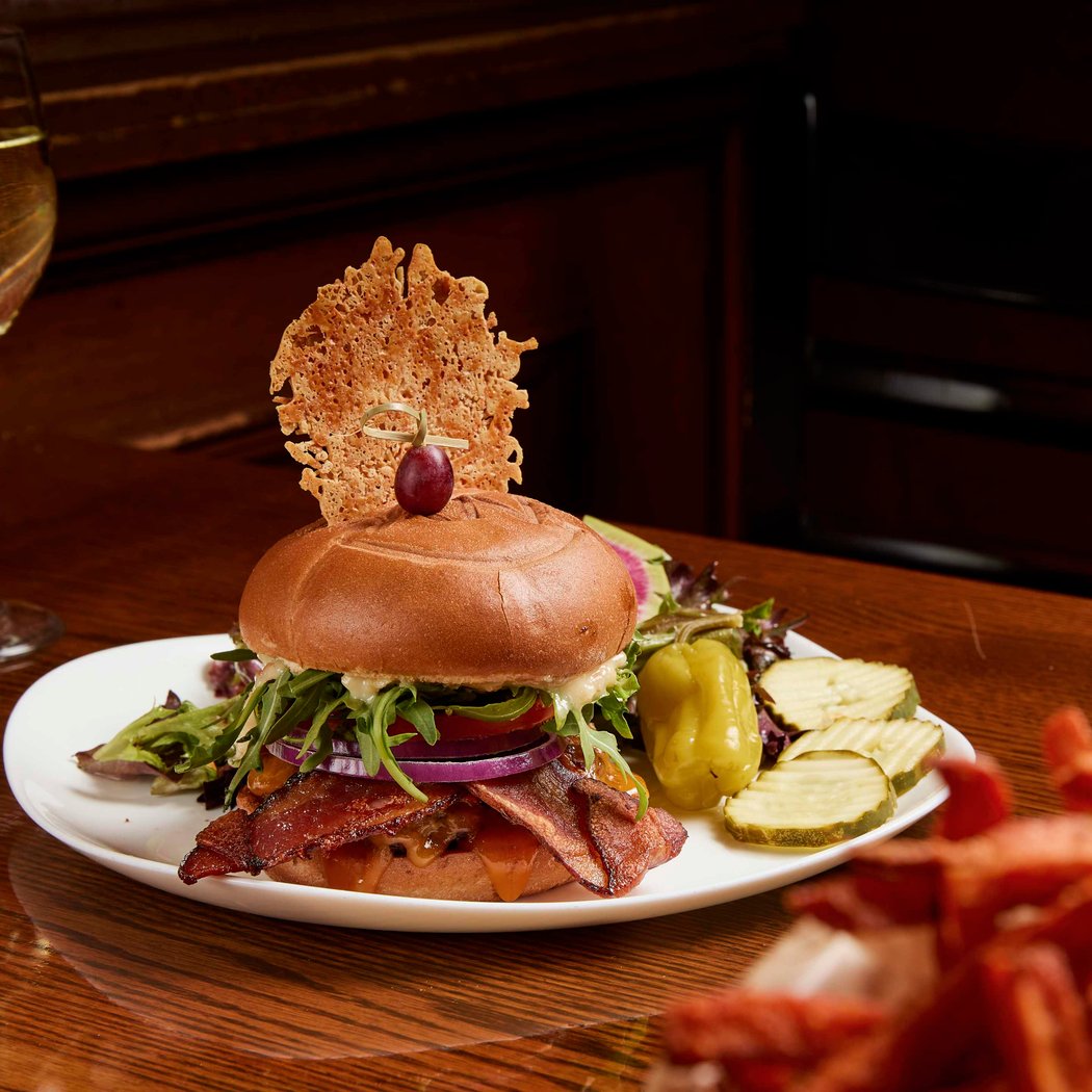 Napa Valley Burger Company 3
