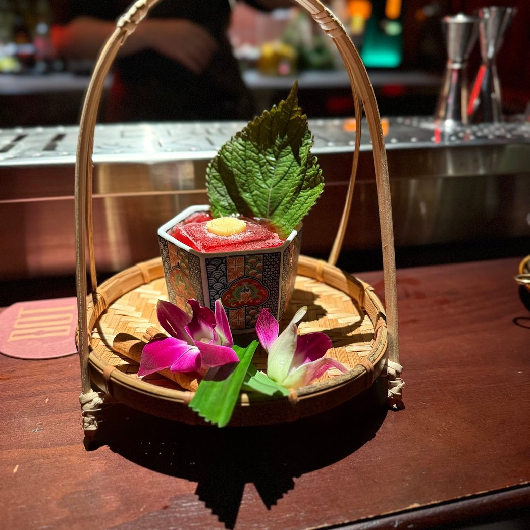 Dot Bar Drinkery & Kitchen 1