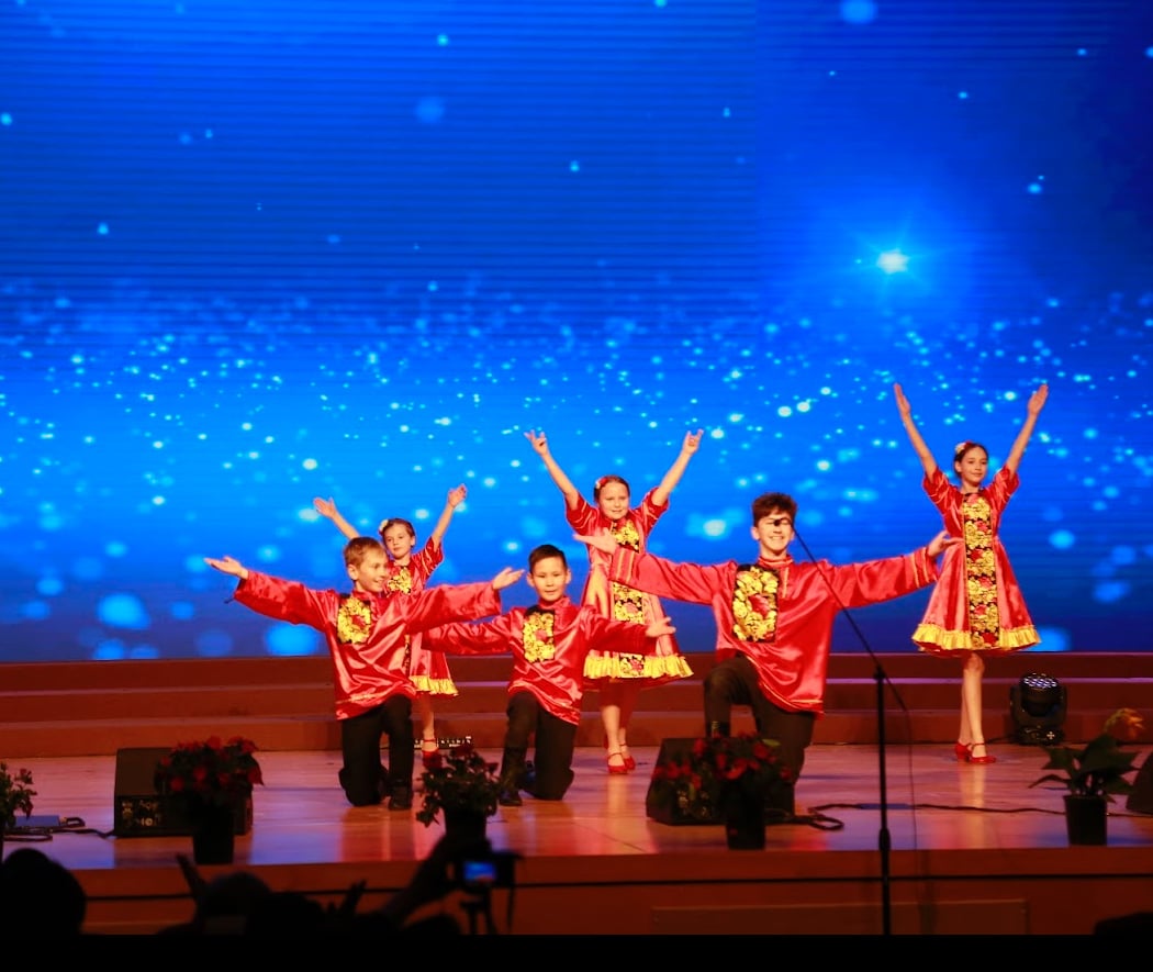 Folk Dance Club Kaleidoscope 2