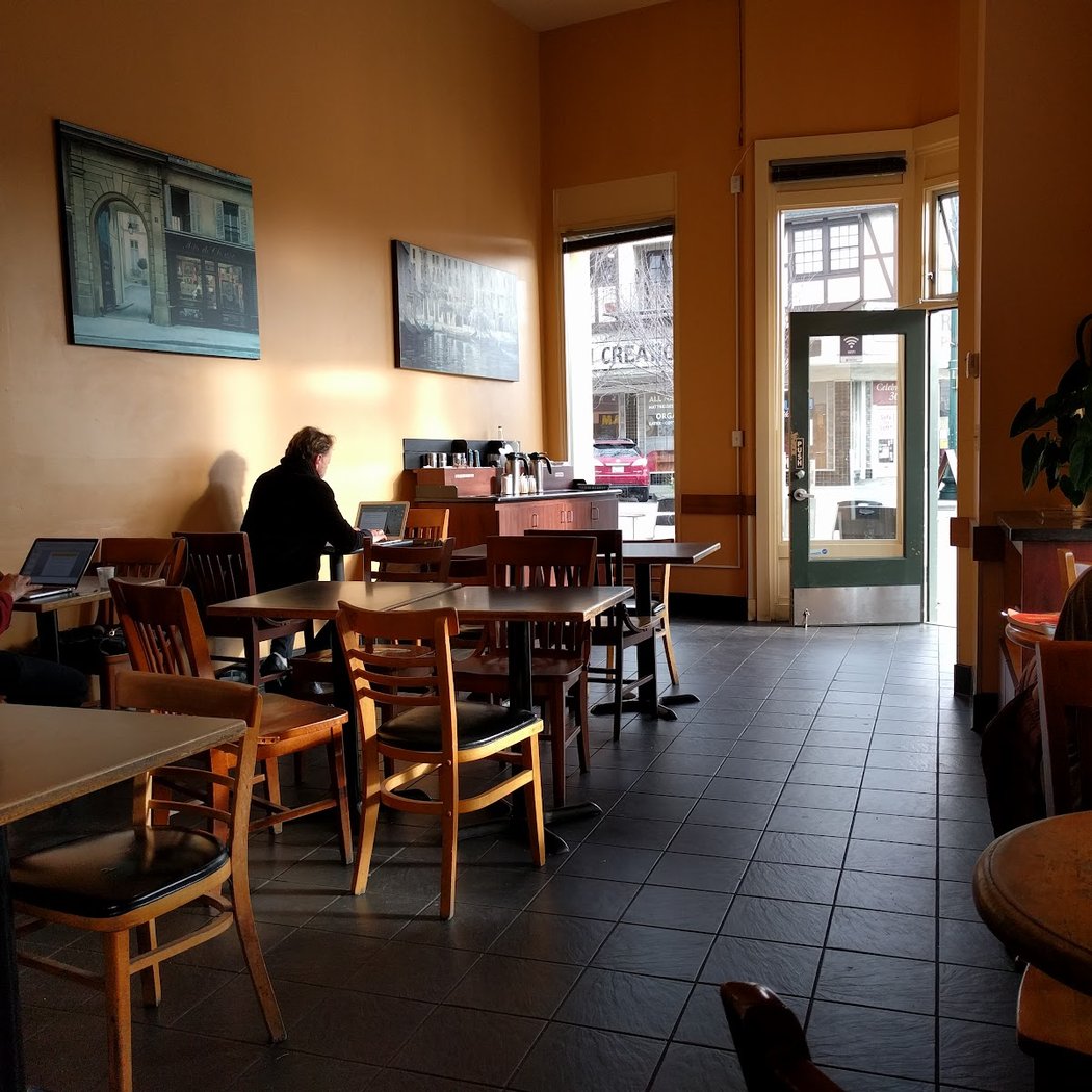 Royal Ground Coffee 1