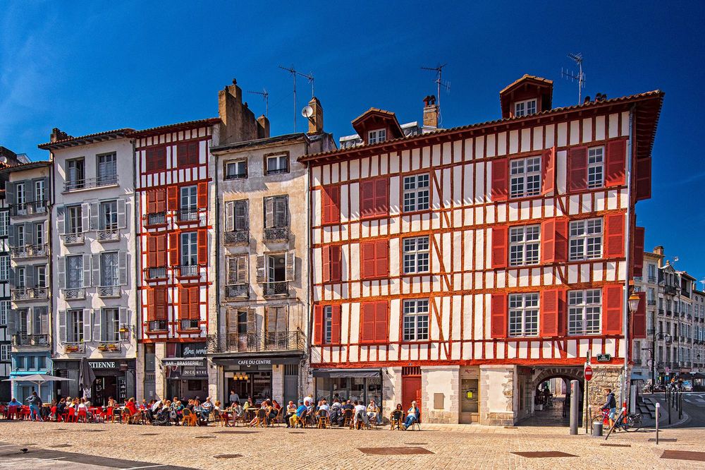 Bayonne 1