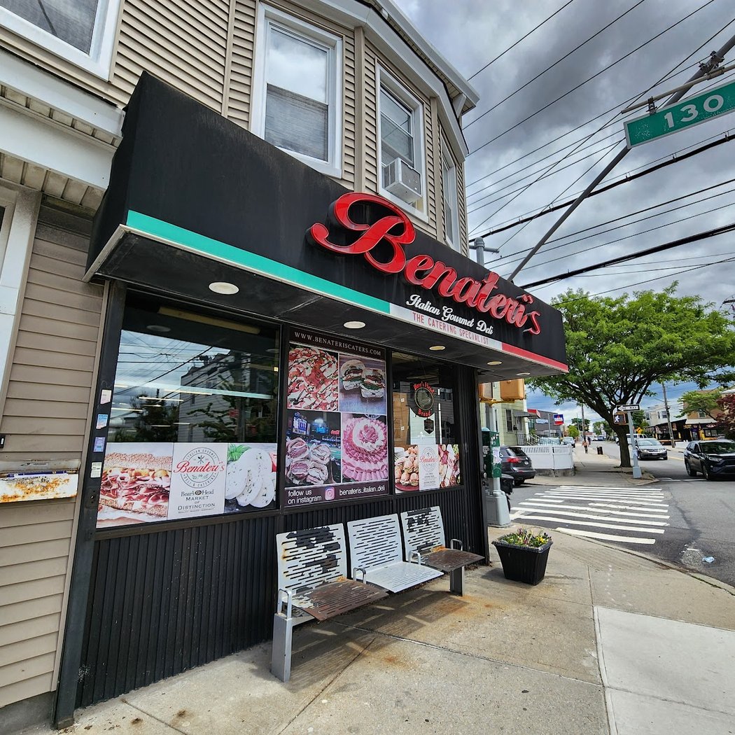 Benateri's Italian Gourmet Deli 2