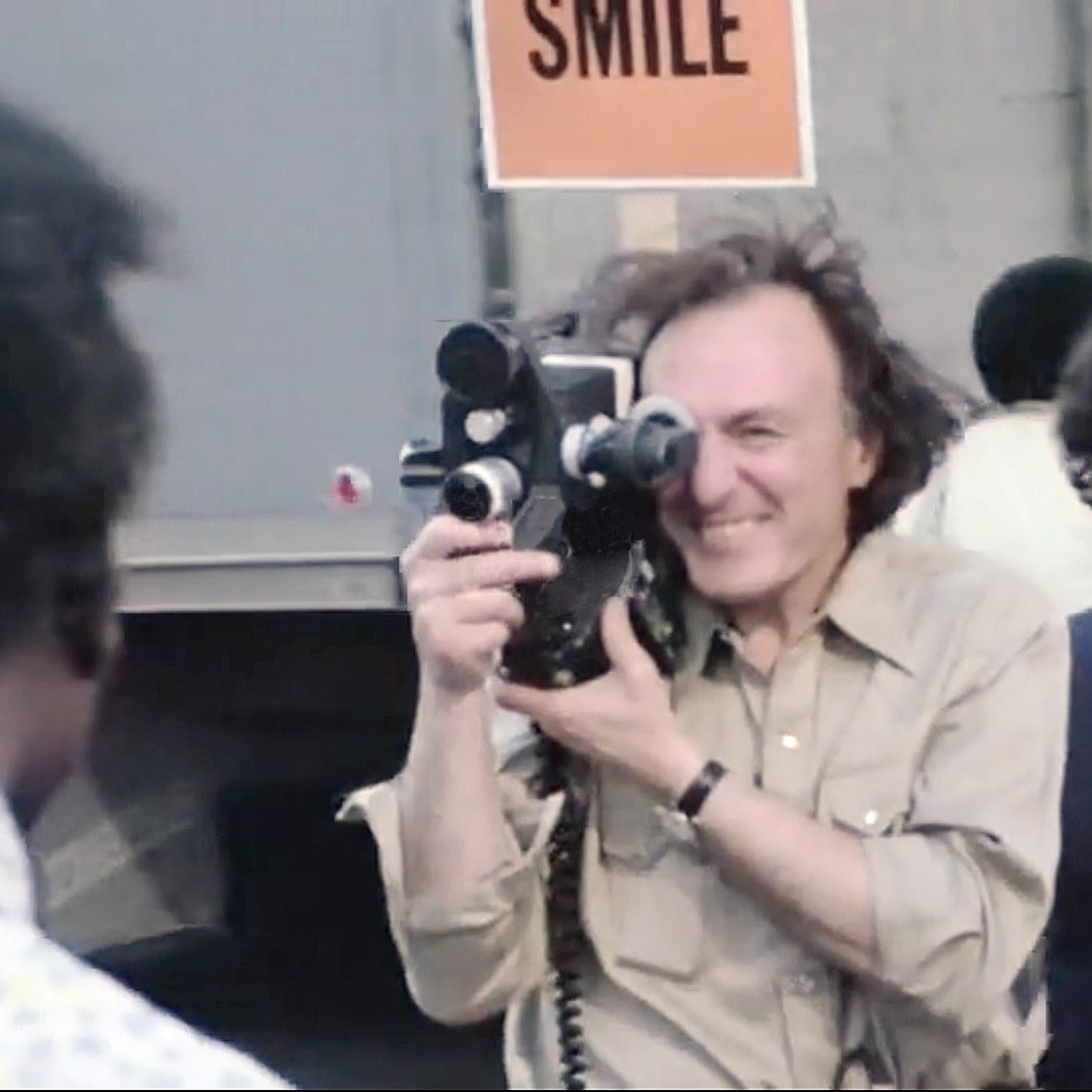 Projection des portraits de William Klein Chambre Noire et Un homme dans la foule 1