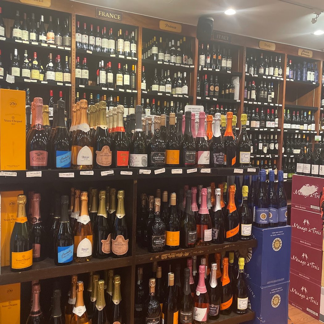 COLUMBIA WINE CO. 1