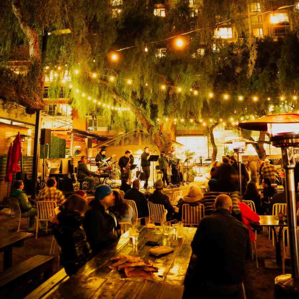 Live Music 1