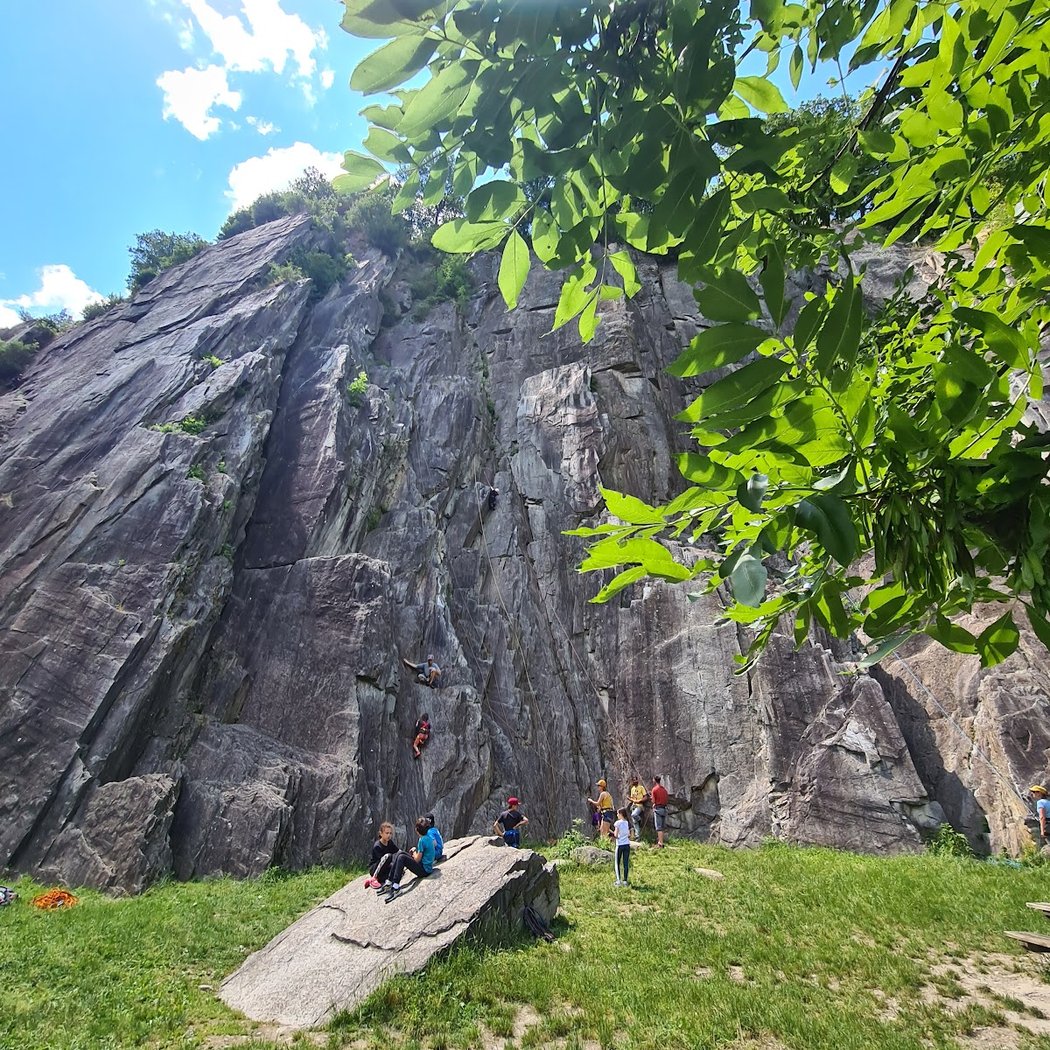 Mur d'escalade de Saint-Leger 2