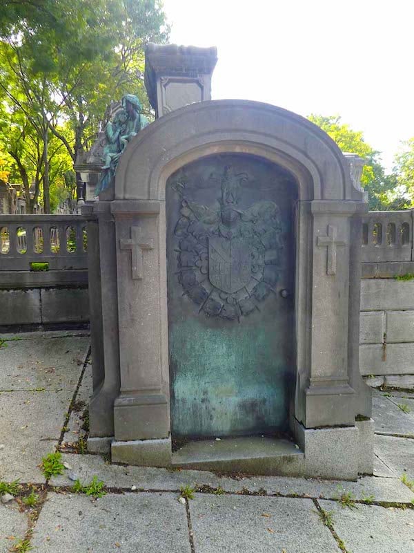 Monument funéraire de Joaquin Maria de Errazu 3
