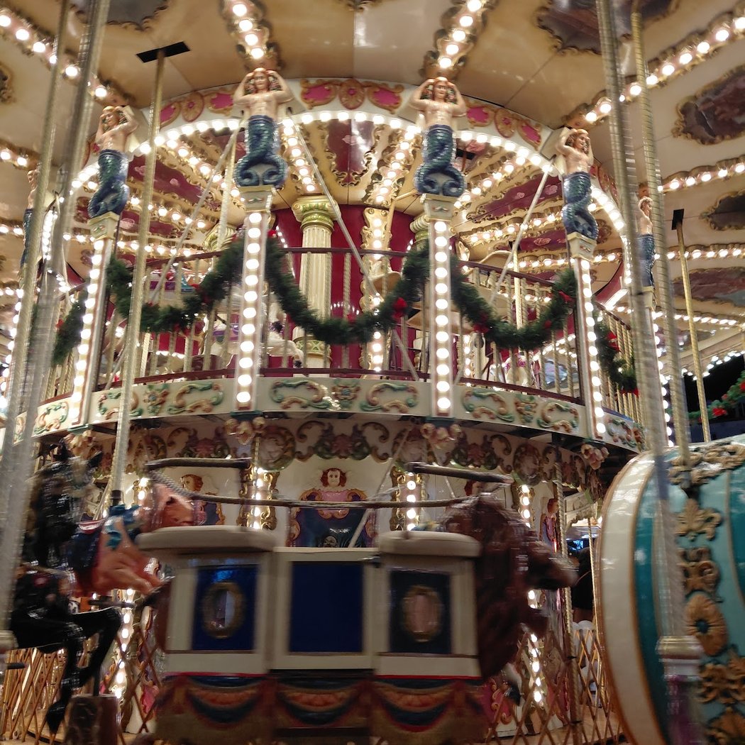 Angers Christmas market 3