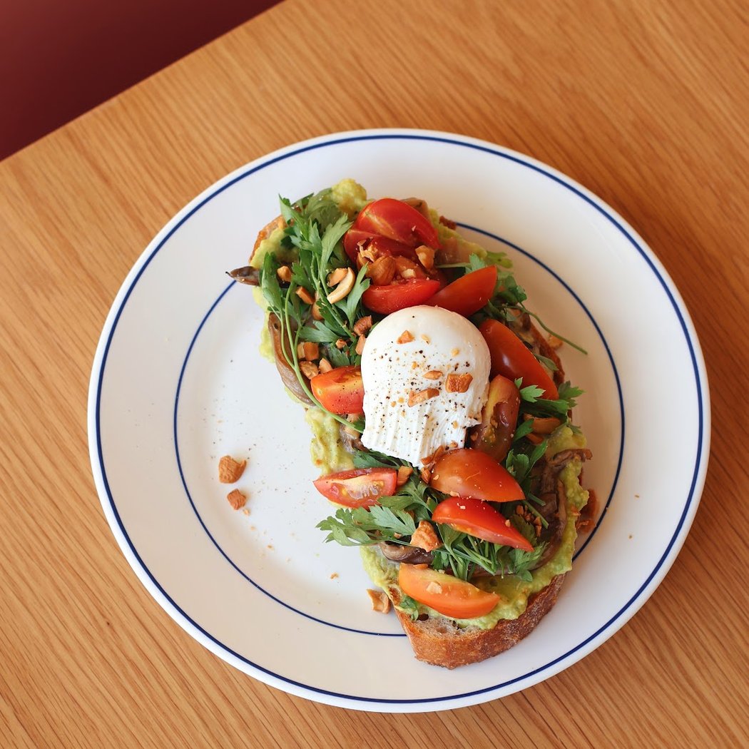 BQ Canteen. Brunch, coffee, matcha.
