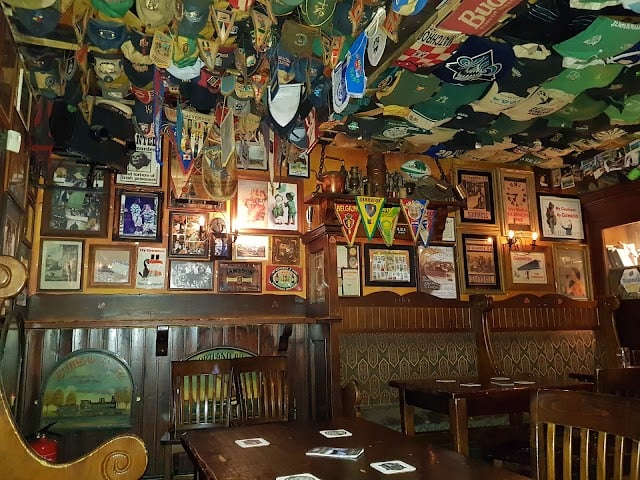 O'BRADY'S IRISH PUB 3