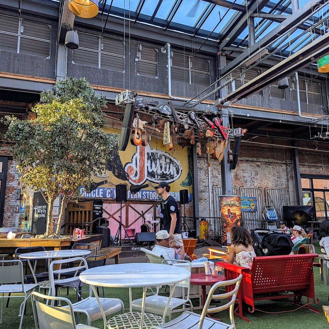 Stockyards Saloons & Foodie Crawl 2