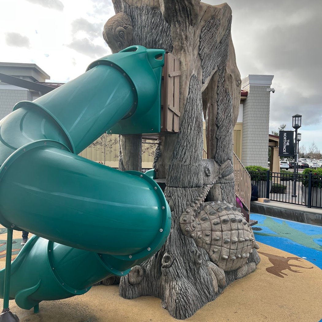 Kid's Playground @ San Francisco Premium Outlets 1
