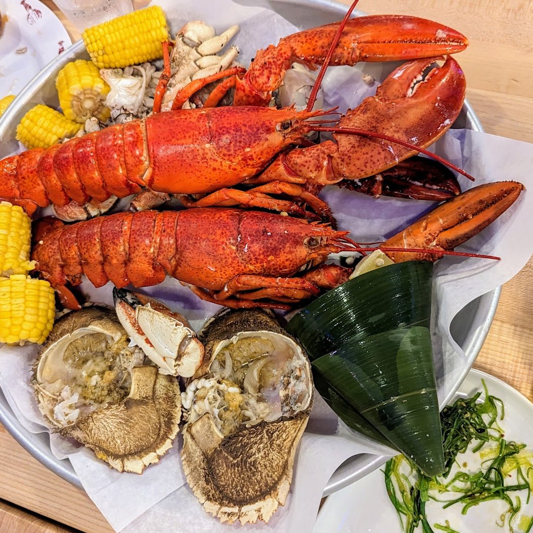 Gamsung Pocha - Korean retro style pub + lobster sale 1