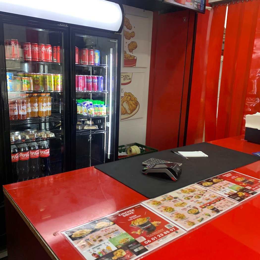 CHICKEN DRIVE ROMAINVILLE 3