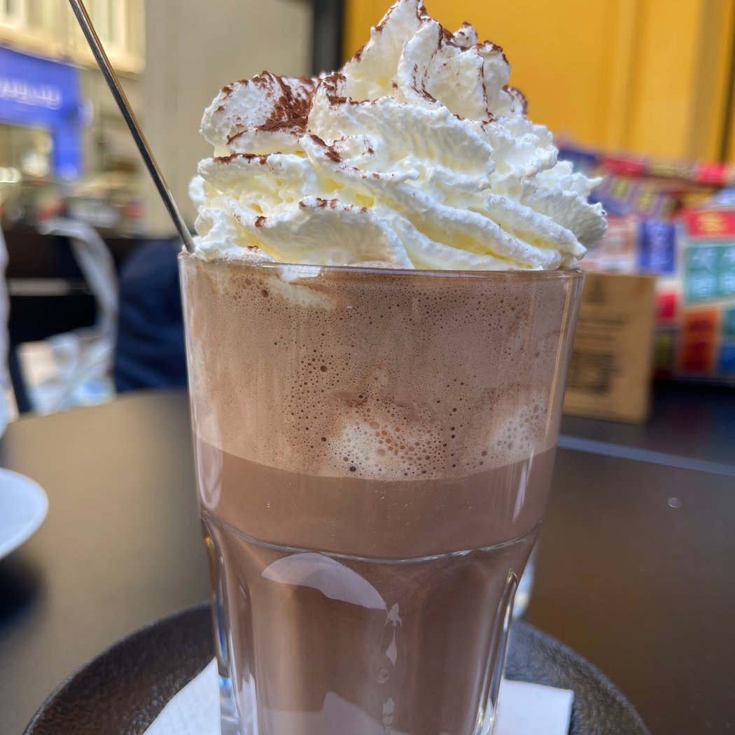 Café Joyeux 1