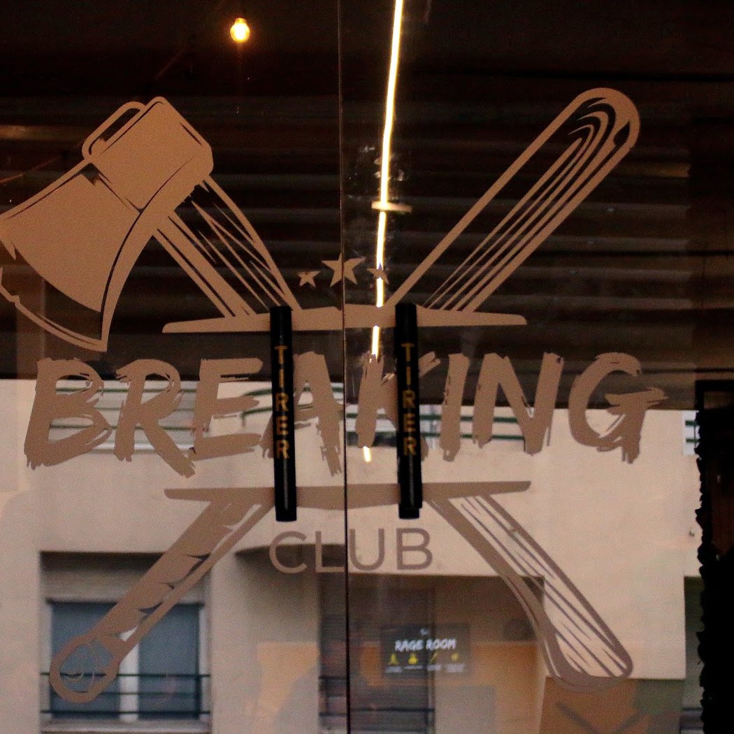 Breaking Club - Bar, lancer de haches, rage room, splash room 2