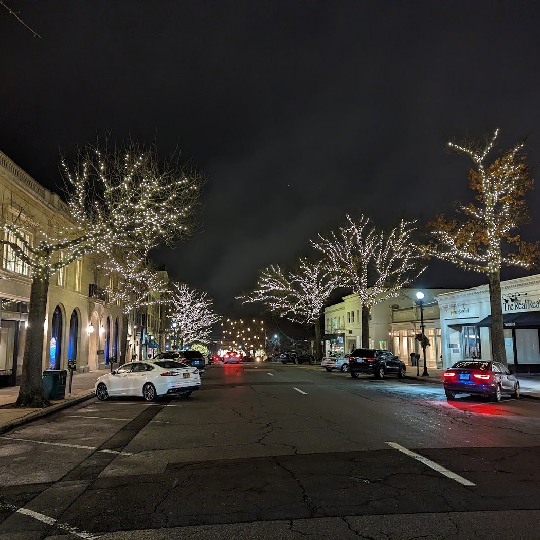Greenwich Ave 1