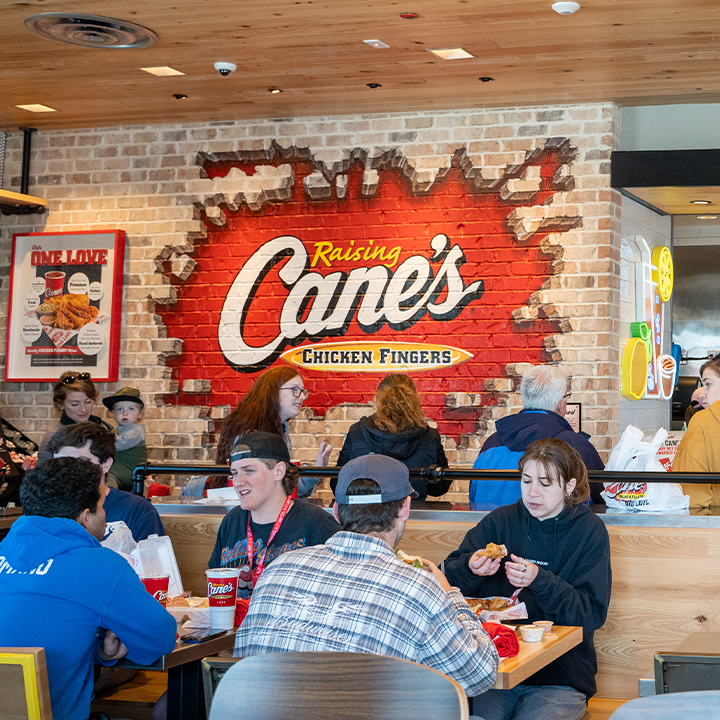 Raising Cane's Chicken Fingers 4