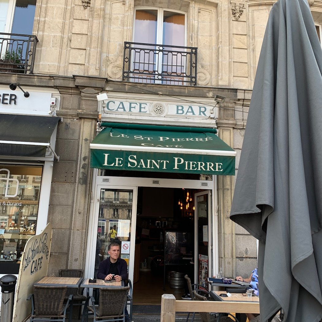 Cafe Saint Pierre 3