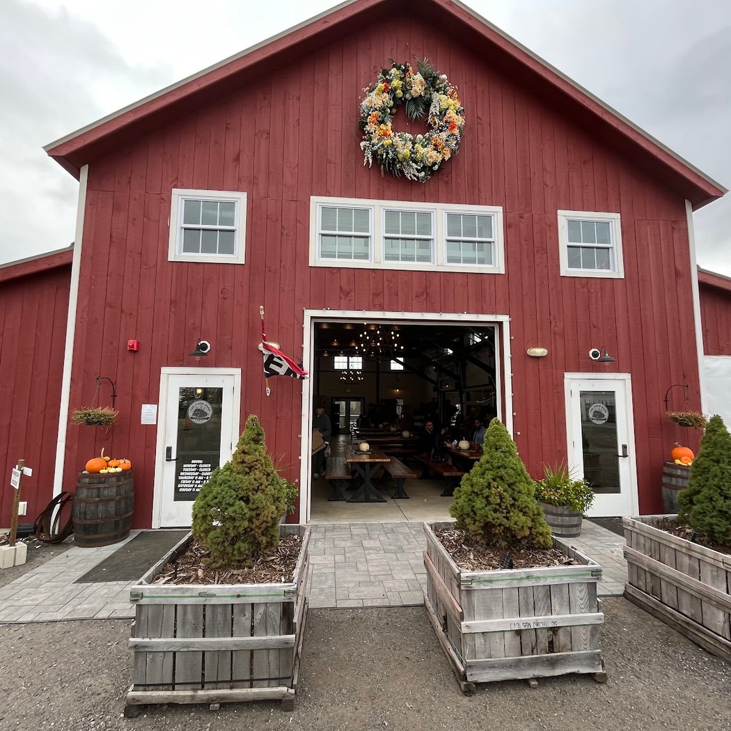 Apple Picking at Carlson Orchards 2