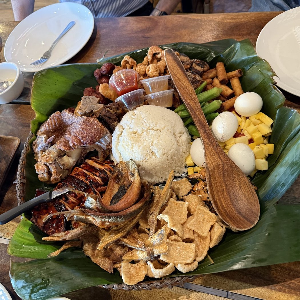 Isla Restaurant 2