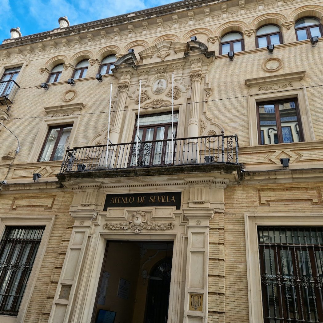 El «Sevillanísimo» Árbol de la Quina 3