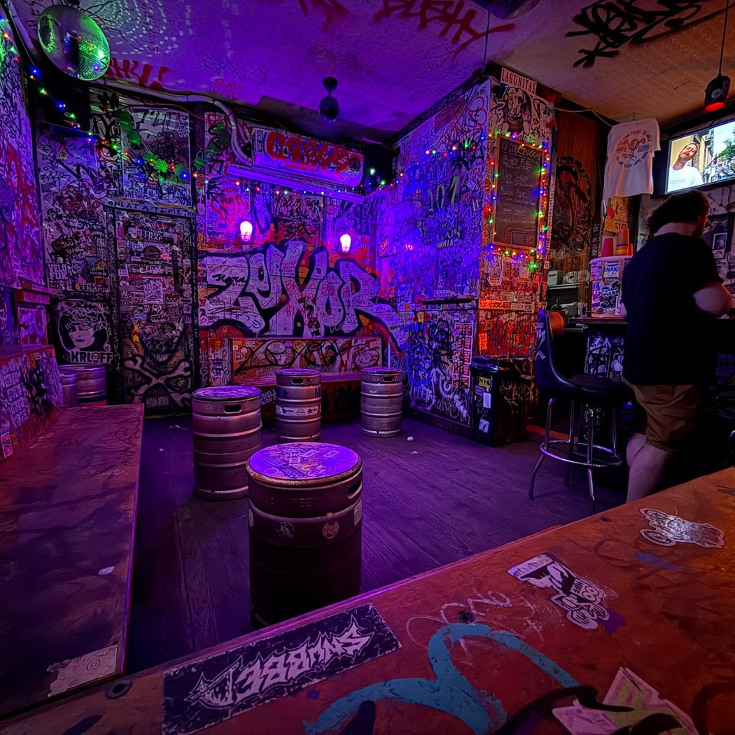 101 Wilson Bar 3