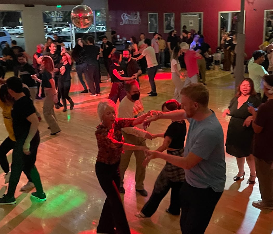 West Coast Swing Dancing - Groovy Tuesdays 1