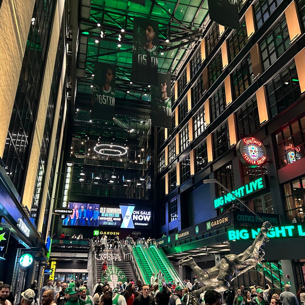 Cal Alumni Night at the Celtics 2