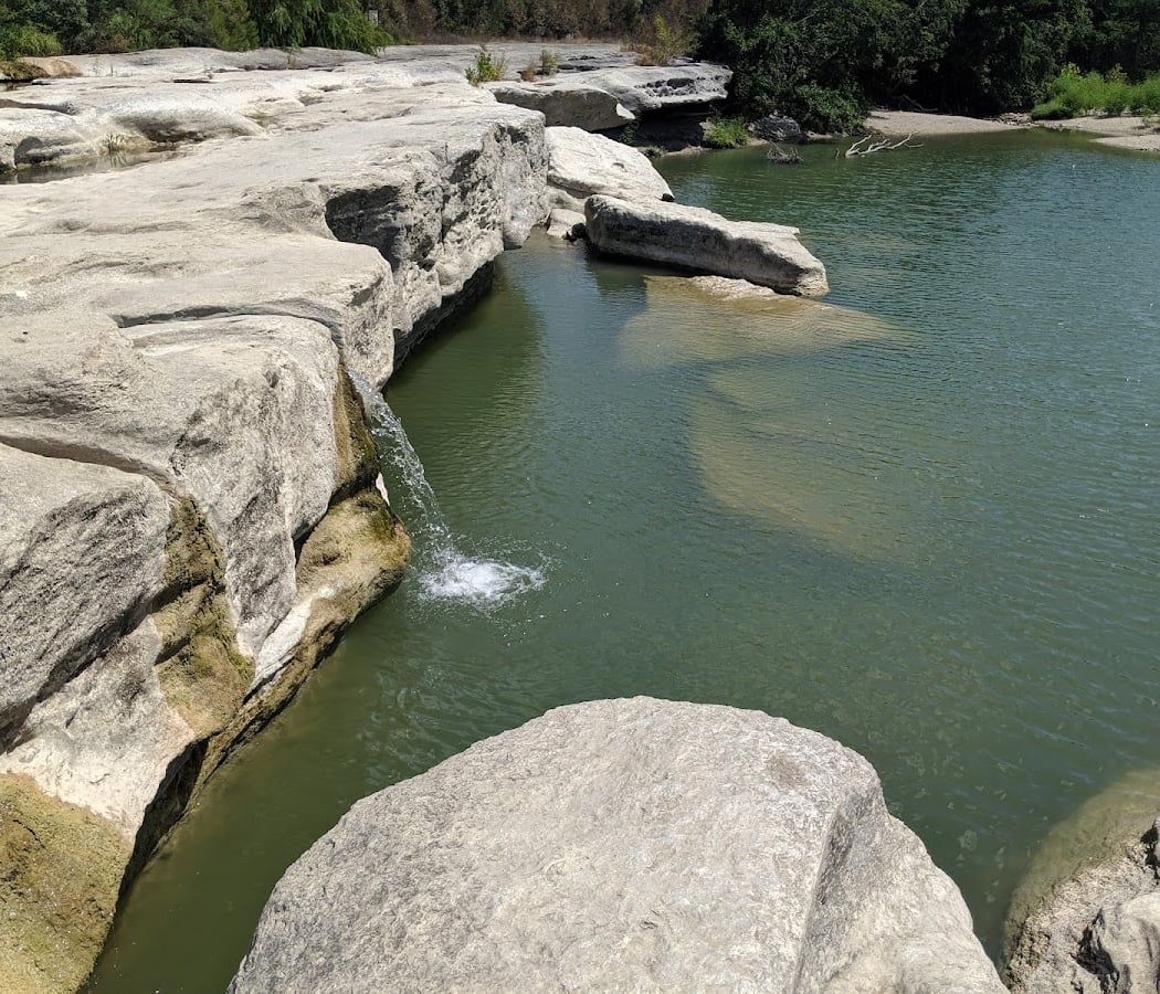 Clean up Trash at McKinney Falls 2